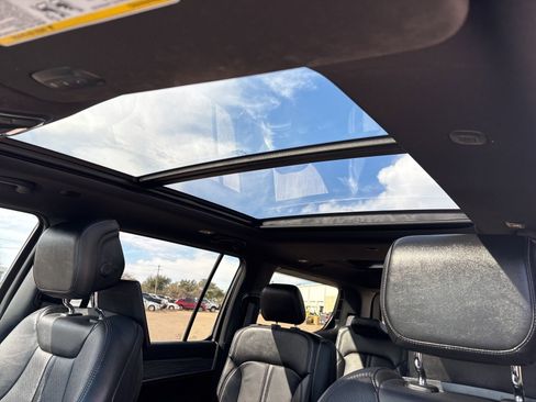 Used 2023 Jeep Wagoneer Series II w/ Premium Group I image 10