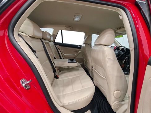 Used 2013 Volkswagen Jetta TDI FWD image 23