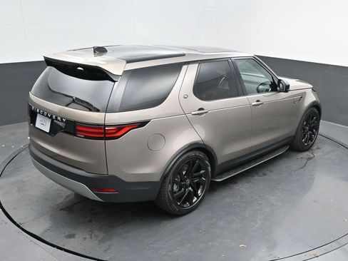 New 2025 Land Rover Discovery S AWD/4WD image 36