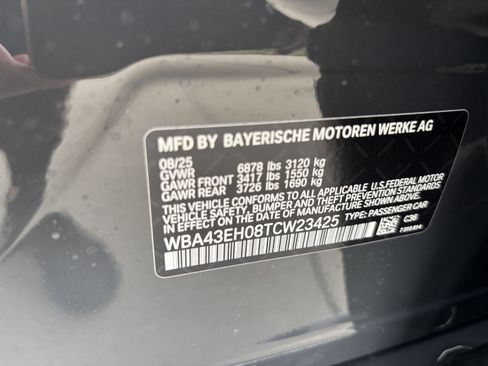 New 2026 BMW 750e xDrive AWD/4WD image 37
