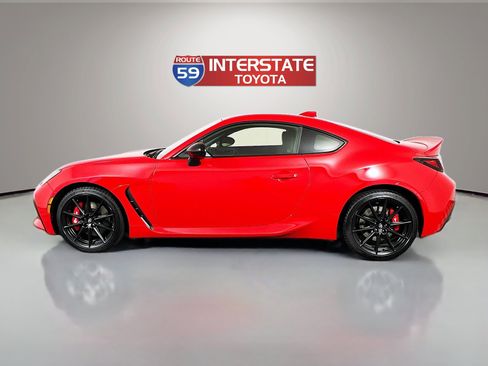 New 2025 Toyota GR86 Premium image 4