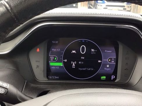 Used 2023 Chevrolet Bolt EUV LT w/ Convenience Package image 20