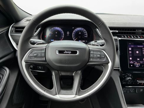 New 2026 Jeep Grand Cherokee L Laredo RWD image 21
