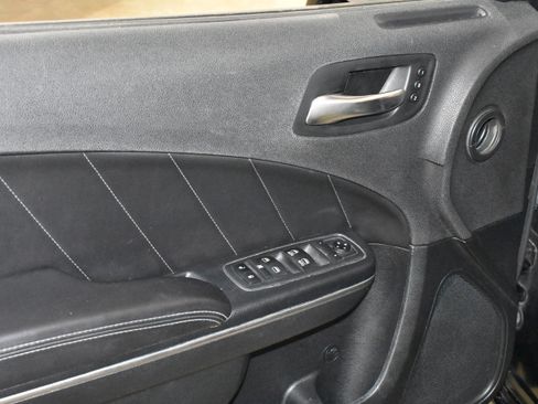 Used 2018 Dodge Charger GT image 24