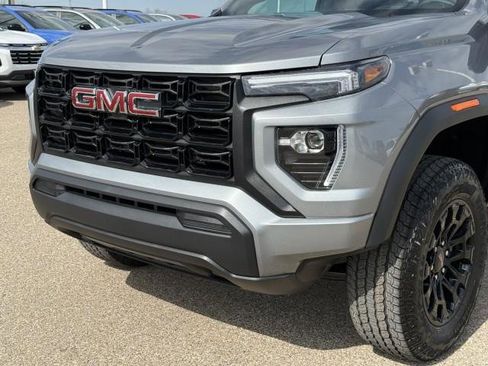 New 2026 GMC Canyon Elevation image 14