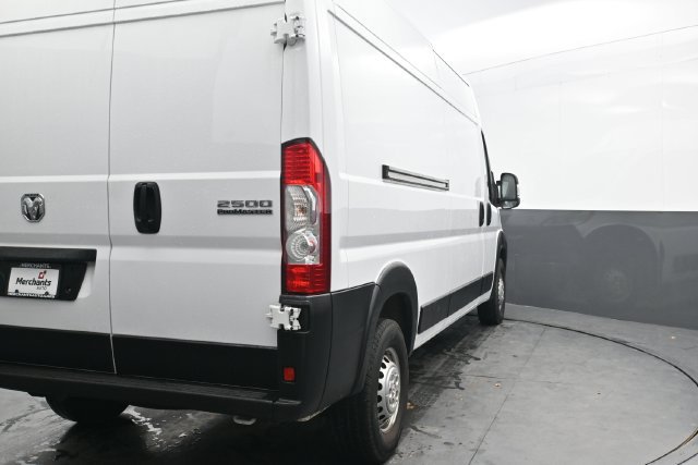 Used 2026 RAM ProMaster 2500 w/ Convenience Group FWD image 7