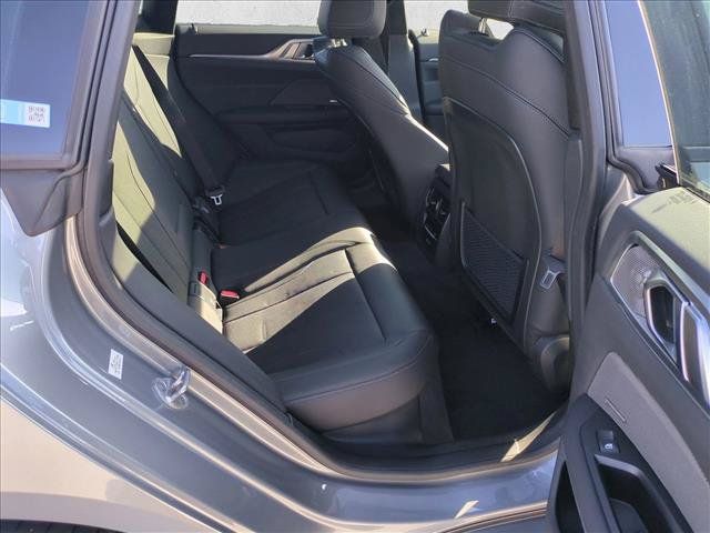 Used 2023 BMW i4 eDrive35 w/ Premium Package RWD image 21