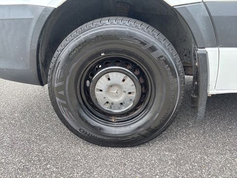 Used 2016 Mercedes-Benz Sprinter 144 Cargo image 13