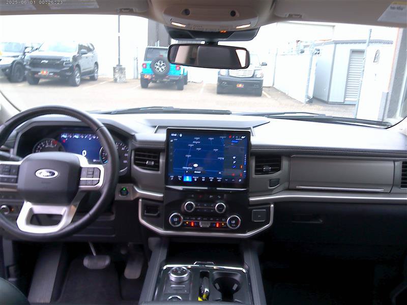 Used 2024 Ford Expedition Max XLT AWD/4WD image 13