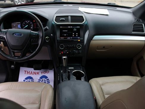 Used 2016 Ford Explorer XLT w/ Equipment Group 202A image 34