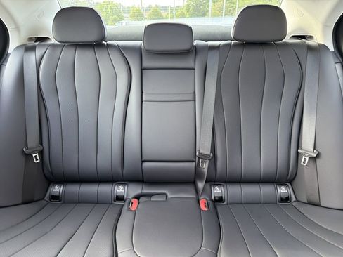Certified 2025 Mercedes-Benz E 350 Sedan image 29