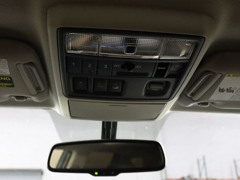 Used 2013 Toyota 4Runner Limited AWD/4WD image 19