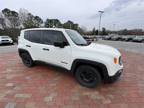 Used 2016 Jeep Renegade Sport w/ Power & Air Group image 22