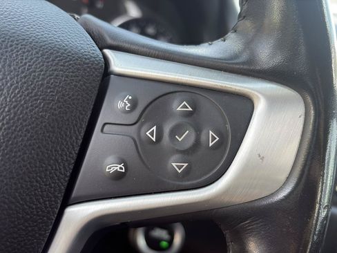 Used 2019 GMC Terrain SLE FWD image 16