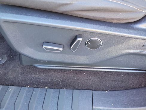 Certified 2021 Ford F150 XLT w/ Equipment Group 302A High image 19