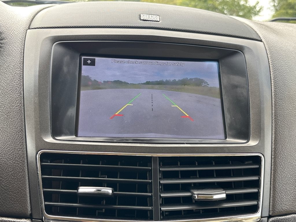 Used 2019 Lincoln MKT AWD image 18