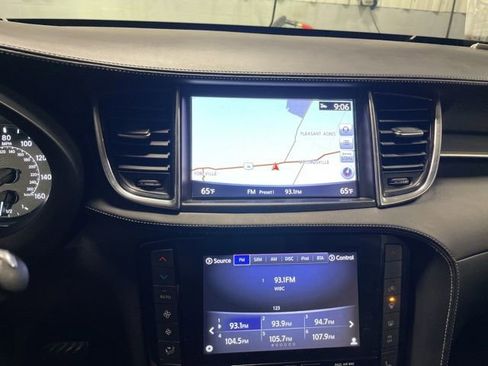 Used 2019 INFINITI QX50 Essential w/ Premium Heat Package image 21