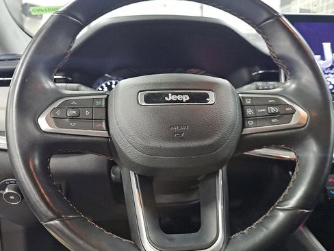 Used 2022 Jeep Compass Limited image 11