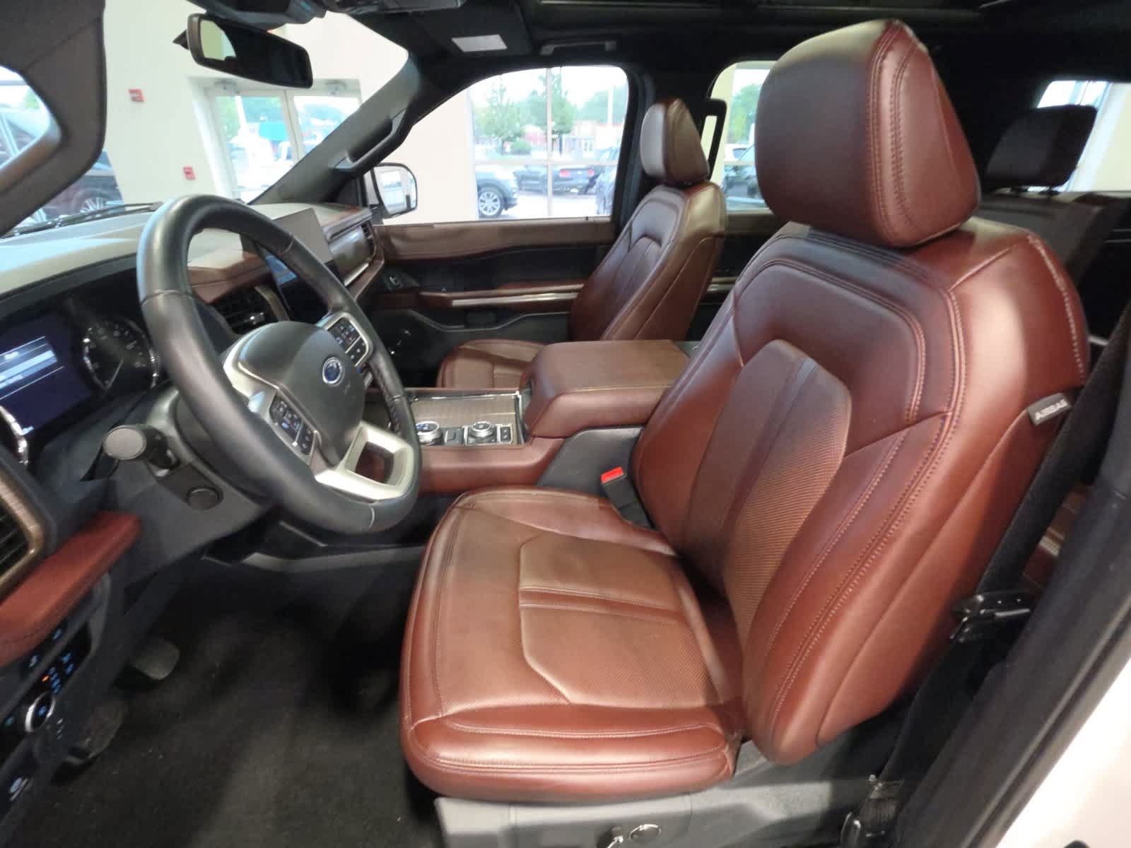 Used 2023 Ford Expedition Max Limited AWD/4WD image 18