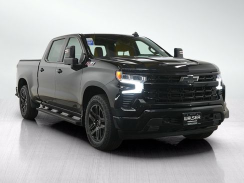 Used 2024 Chevrolet Silverado 1500 RST w/ Z71 Off-Road Package AWD/4WD image 7