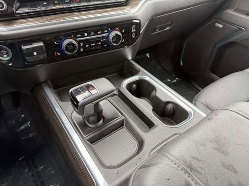 Used 2025 Chevrolet Silverado 1500 LT Trail Boss w/ Convenience Package II AWD/4WD image 33