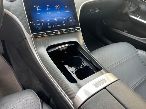 Used 2024 Mercedes-Benz C 300 Sedan image 42