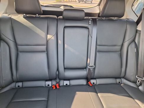 Used 2024 Nissan Rogue SL w/ SL Premium Package image 30