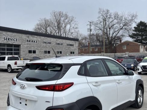 Used 2019 Hyundai Kona SE image 4