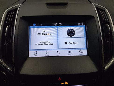 Used 2019 Ford Edge Titanium FWD image 25