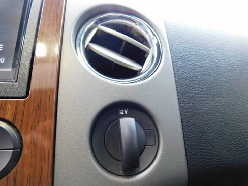 Used 2004 Ford F150 Lariat image 17