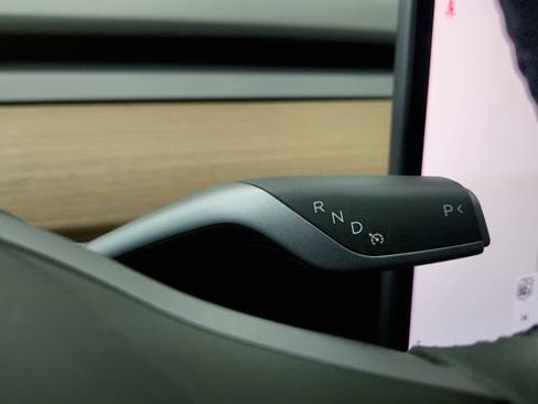 Used 2023 Tesla Model 3 Standard Range RWD image 58
