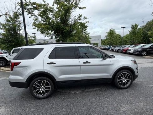 Used 2017 Ford Explorer Sport w/ Equipment Group 401A AWD/4WD image 6