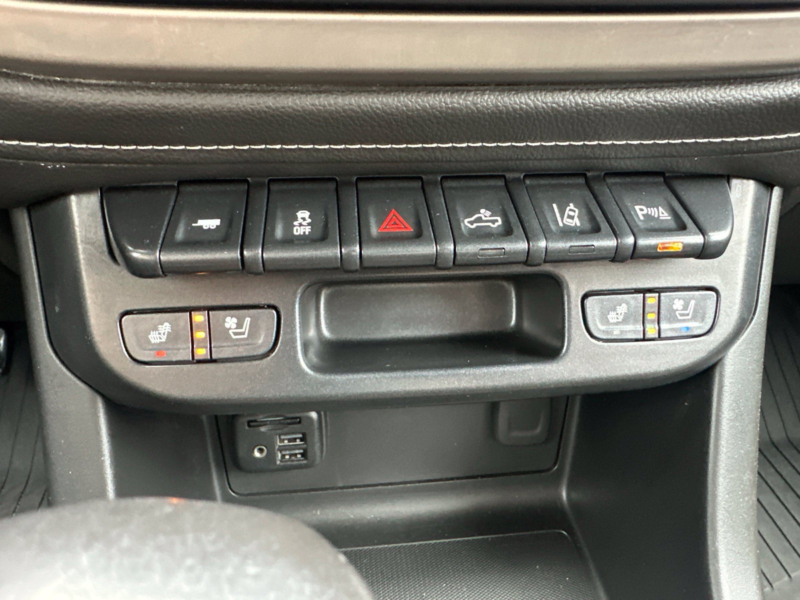 Used 2022 GMC Canyon Denali AWD/4WD image 66