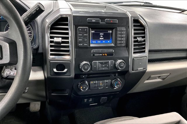 Used 2015 Ford F150 XLT RWD image 4