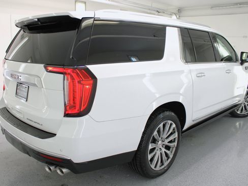 Used 2021 GMC Yukon XL Denali w/ Denali Ultimate Package image 31