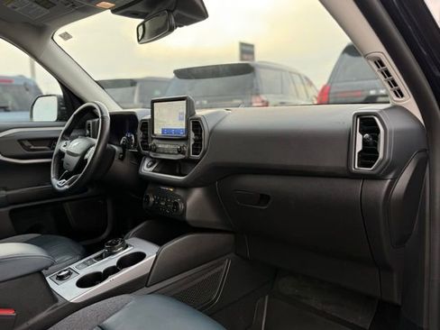 Used 2022 Ford Bronco Sport Outer Banks w/ Tech Package image 16