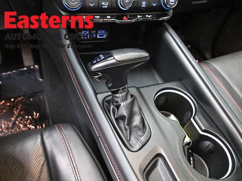 Used 2024 Dodge Durango GT RWD image 13