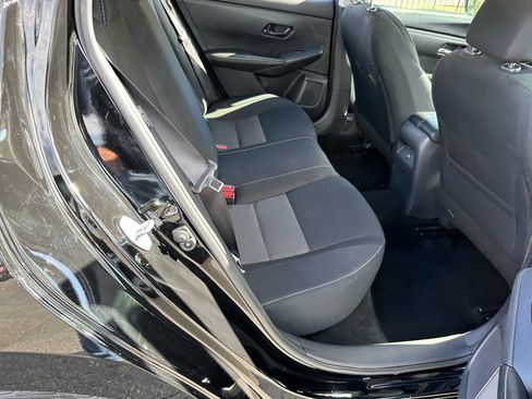 Used 2024 Nissan Sentra SV FWD image 15