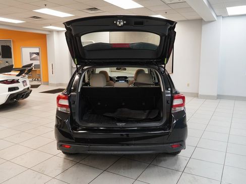 Used 2019 Subaru Impreza 2.0i image 9