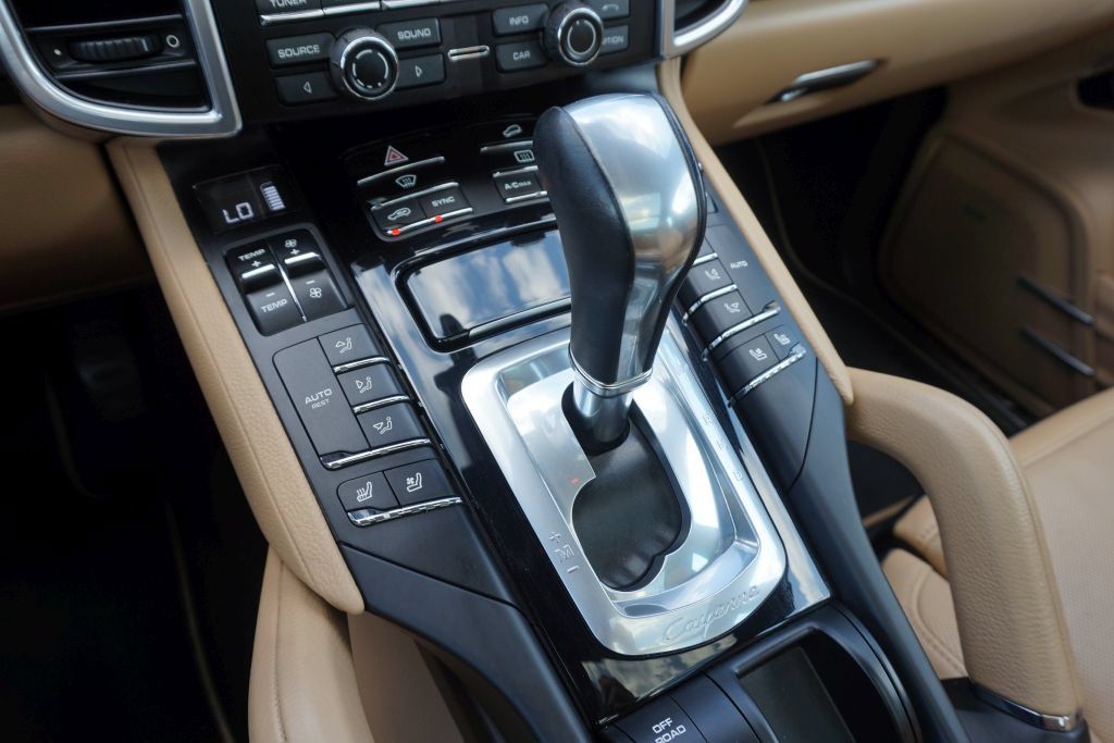 Used 2014 Porsche Cayenne Platinum Edition AWD/4WD image 42