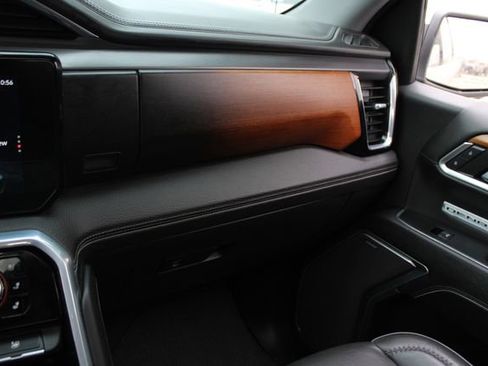 Used 2022 GMC Sierra 1500 Denali image 21