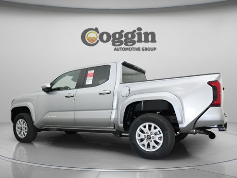 New 2026 Toyota Tacoma SR5 AWD/4WD image 10
