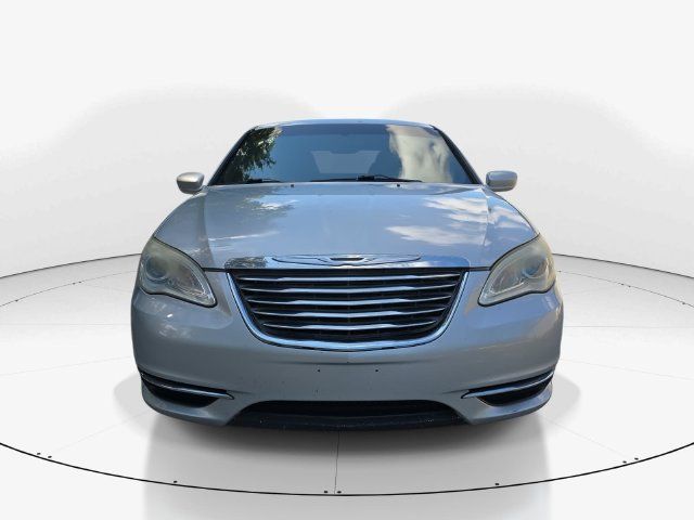 Used 2012 Chrysler 200 Touring FWD image 12