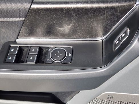 Used 2024 Ford F150 Lightning Flash image 9