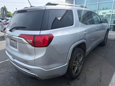 Used 2018 GMC Acadia Denali w/ Technology Package AWD/4WD image 2