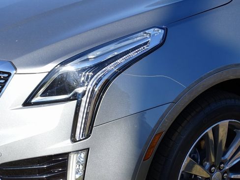 Used 2025 Cadillac XT5 Premium Luxury image 29