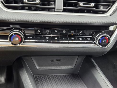 New 2026 Chevrolet Equinox LT image 28