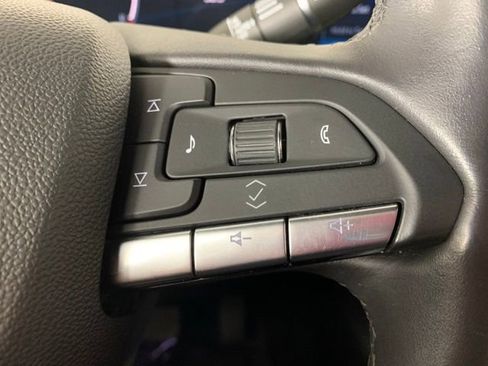 Used 2024 Cadillac XT4 Premium Luxury image 18