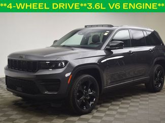 Used 2023 Jeep Grand Cherokee Altitude video 3