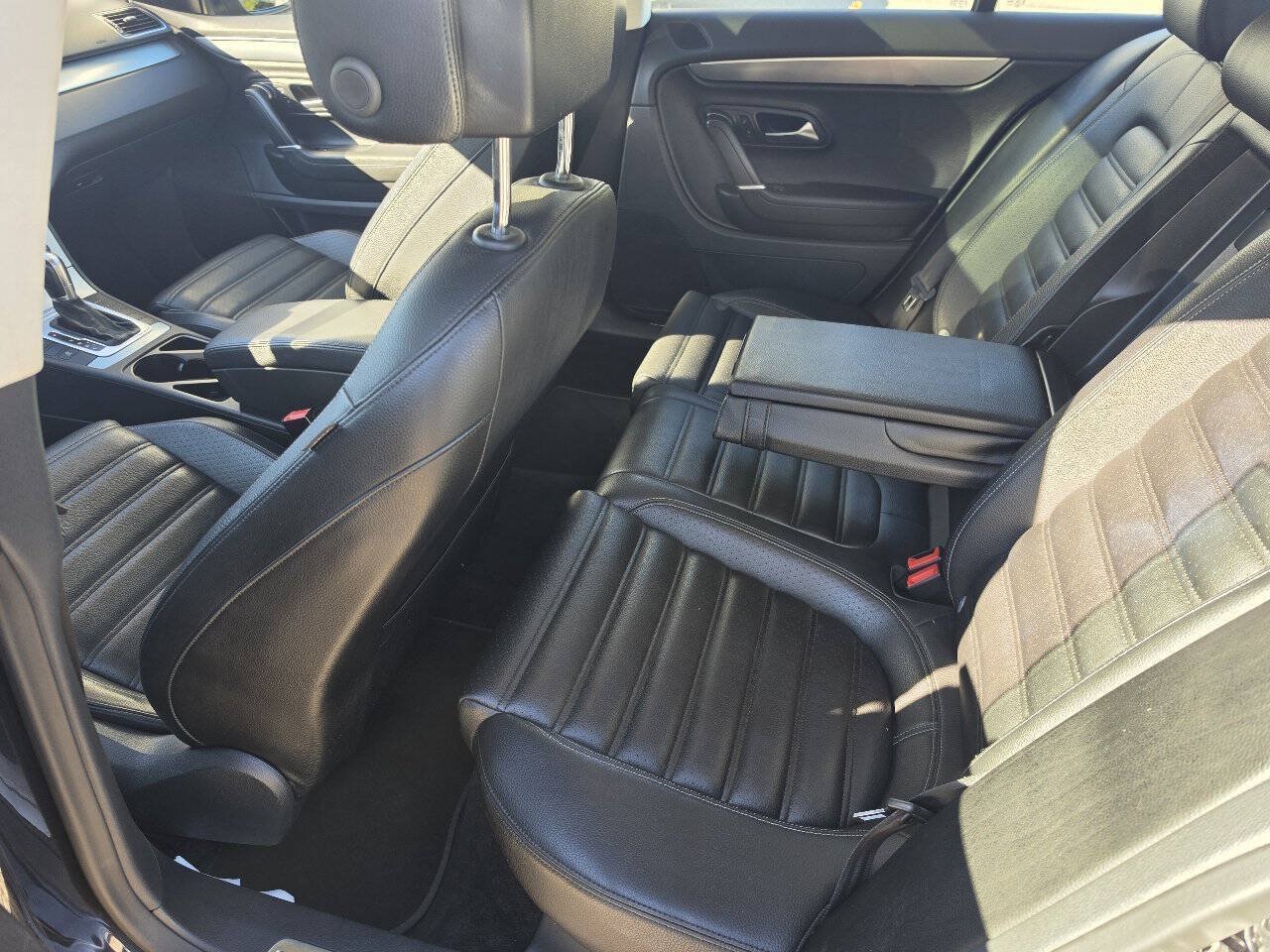 Used 2013 Volkswagen CC Lux FWD image 12